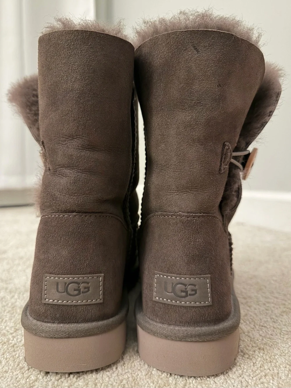 UGG Bailey Button II Boots Espresso Size 9